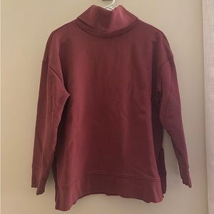 Athleta Women’s Turtleneck Sweatshirt, size: S, color: Maroon